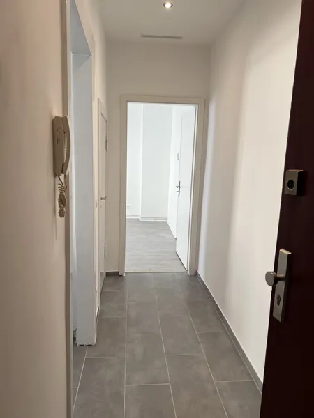 Erstbezug nach Sanierung: Moderne 2-Zimmer-Wohnung in Berlin-Mariendorf — photo 1